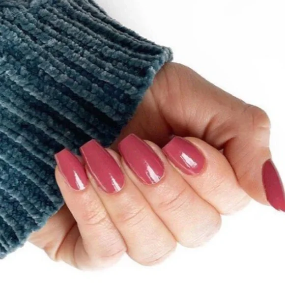 *Retired* Color Street: Munich Mulberry | Berry Red Fall Solid Classic Winter - Picture 8 of 12